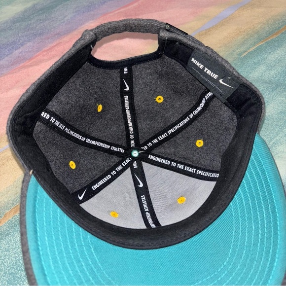 Nike Air Max 90 Winter True Strapback Cap - grey - wool - Picture 6 of 7